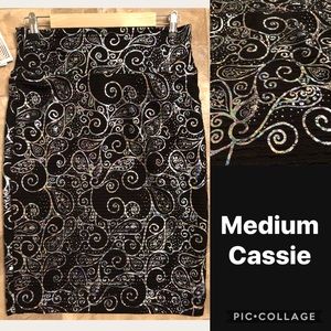 Elegant Lularoe Cassie